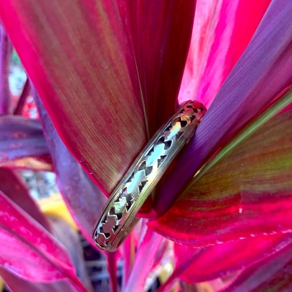 70’s Vintage Gold Tinged Brass Alloy Cutout Bracelet - Picture 14 of 17